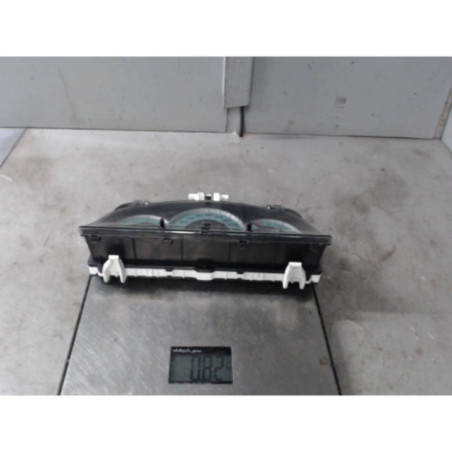 Compteur TOYOTA COROLLA VERSO 2 Photo n°1