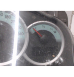 Compteur TOYOTA COROLLA VERSO 2 Photo n°4