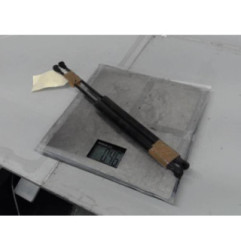 Verin de coffre PEUGEOT 208 1