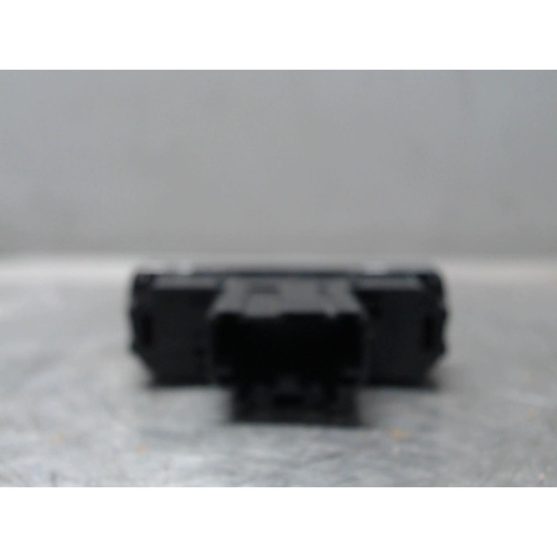 Bouton de warning FORD MONDEO 3