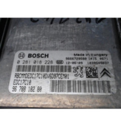 Calculateur moteur PEUGEOT 208 1