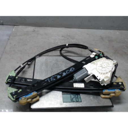 Moteur leve vitre avant gauche AUDI A1 1 Photo n°1