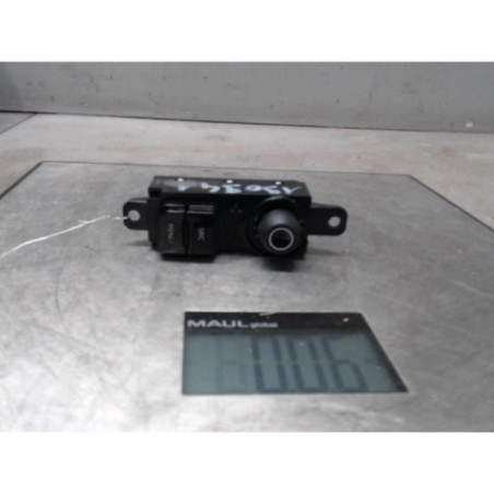 Commande GPS PEUGEOT 208 1 Photo n°1