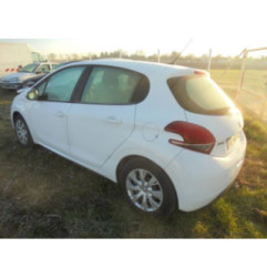 Commande GPS PEUGEOT 208 1 Photo n°7