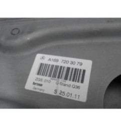 Moteur leve vitre avant droit MERCEDES CLASSE B 245 Photo n°4