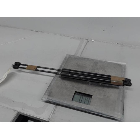 Verin de coffre MERCEDES CLASSE B 245 Photo n°1