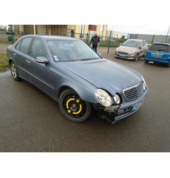 Trappe d'essence MERCEDES CLASSE E 211 Photo n°3