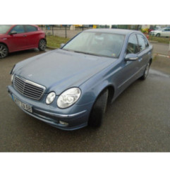 Trappe d'essence MERCEDES CLASSE E 211 Photo n°4