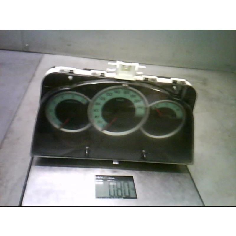 Compteur TOYOTA COROLLA VERSO 2