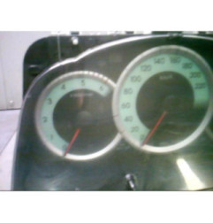 Compteur TOYOTA COROLLA VERSO 2