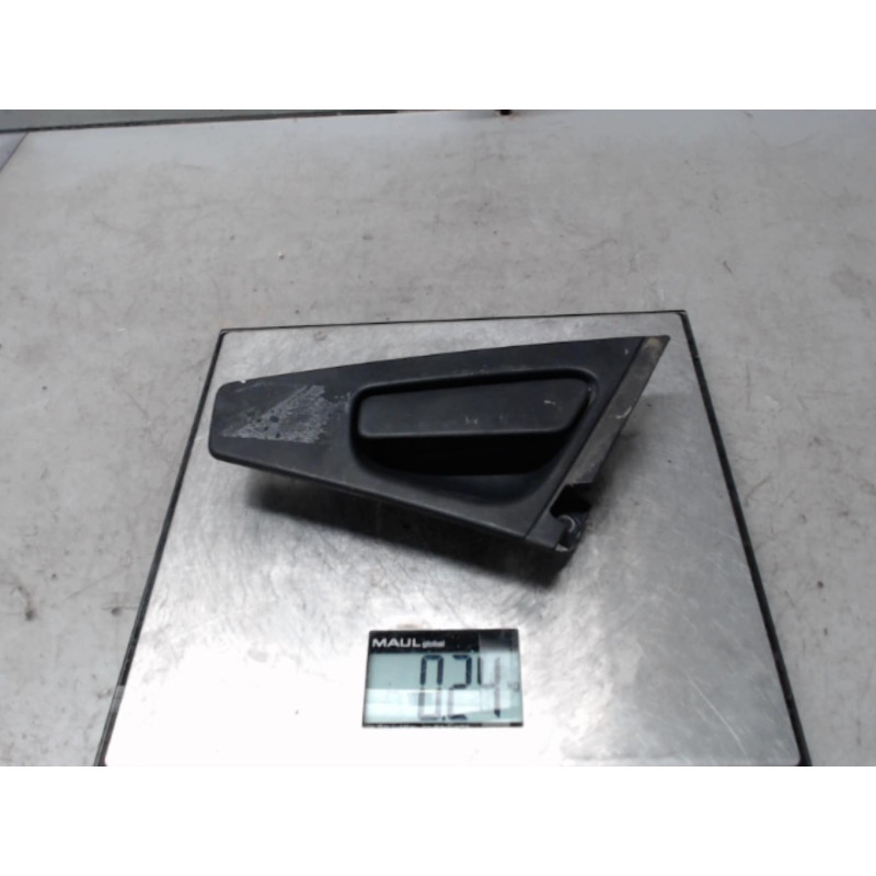 Poignee porte arriere droit RENAULT CLIO 4
