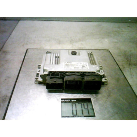 Calculateur moteur PEUGEOT 208 1 Photo n°1