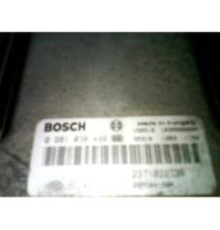 Calculateur moteur RENAULT CLIO 4 Photo n°3