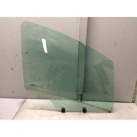 Vitre avant droit CITROEN C3 2 Photo n°1