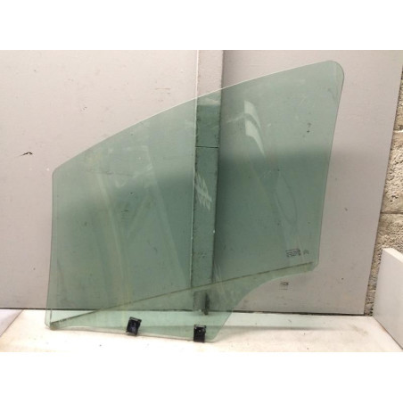 Vitre avant droit CITROEN C3 2