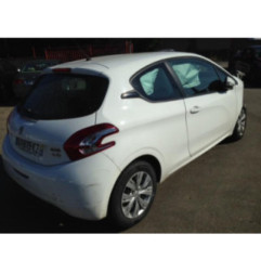 Trappe d'essence PEUGEOT 208 1 Photo n°6