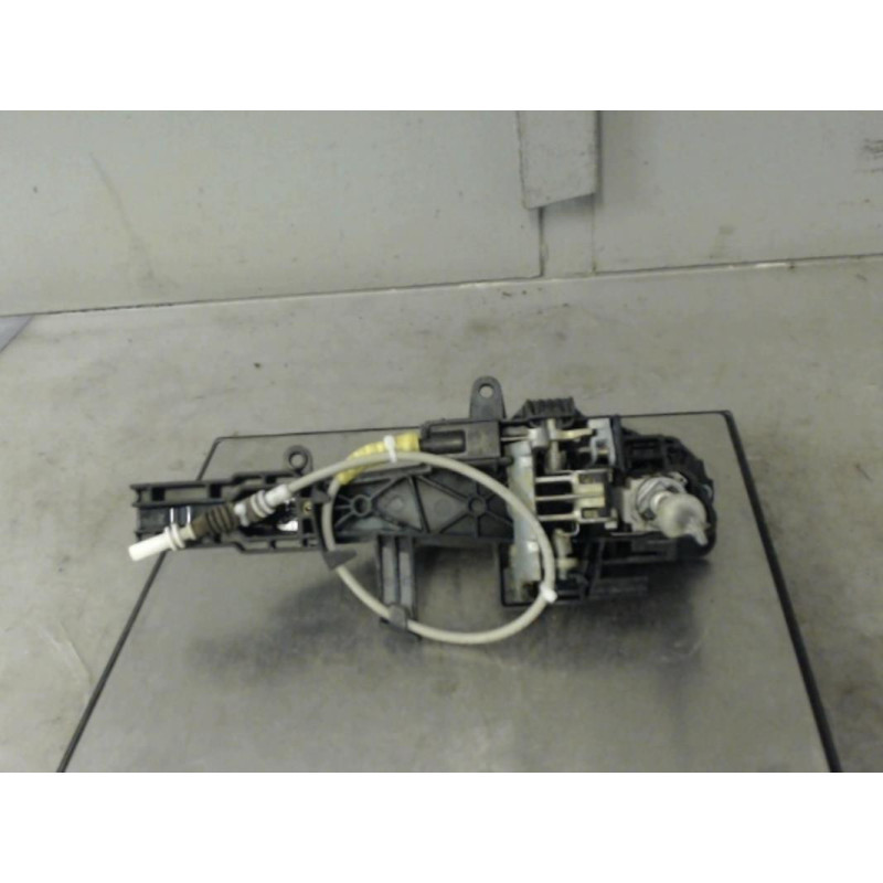 Poignee porte avant droit BMW SERIE 1 E87