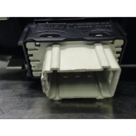 Interrupteur de leve vitre avant droit PEUGEOT 208 1 Photo n°1