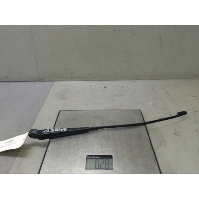 Bras essuie glace arriere MITSUBISHI CARISMA