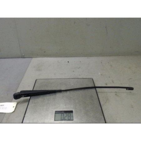 Bras essuie glace arriere MITSUBISHI CARISMA