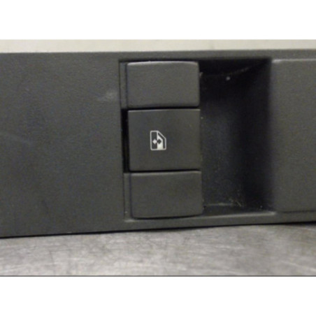 Interrupteur de leve vitre avant droit OPEL ASTRA H