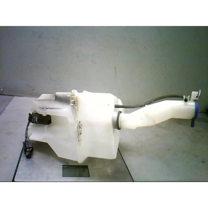 Vase de lave glace VOLVO S 60 1