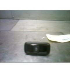 Interrupteur de leve vitre avant droit FORD FIESTA 6 Photo n°1