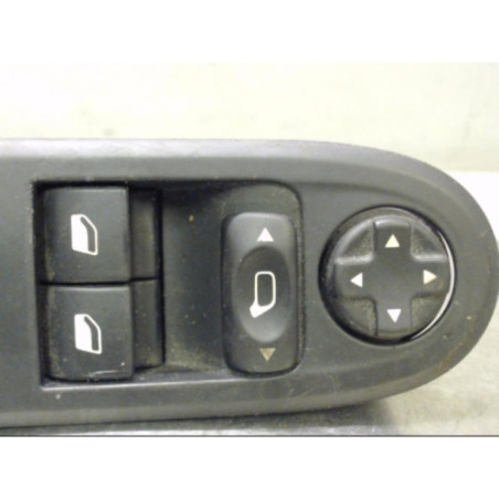 Interrupteur de leve vitre avant gauche PEUGEOT 308 1