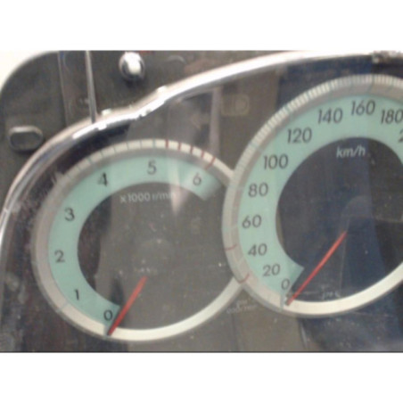 Compteur TOYOTA COROLLA VERSO 2