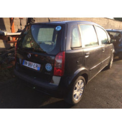 Capot FIAT IDEA Photo n°6