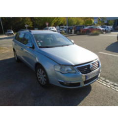 Feu arriere secondaire gauche (feux) VOLKSWAGEN PASSAT 5 Photo n°4