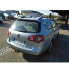 Feu arriere secondaire gauche (feux) VOLKSWAGEN PASSAT 5 Photo n°5