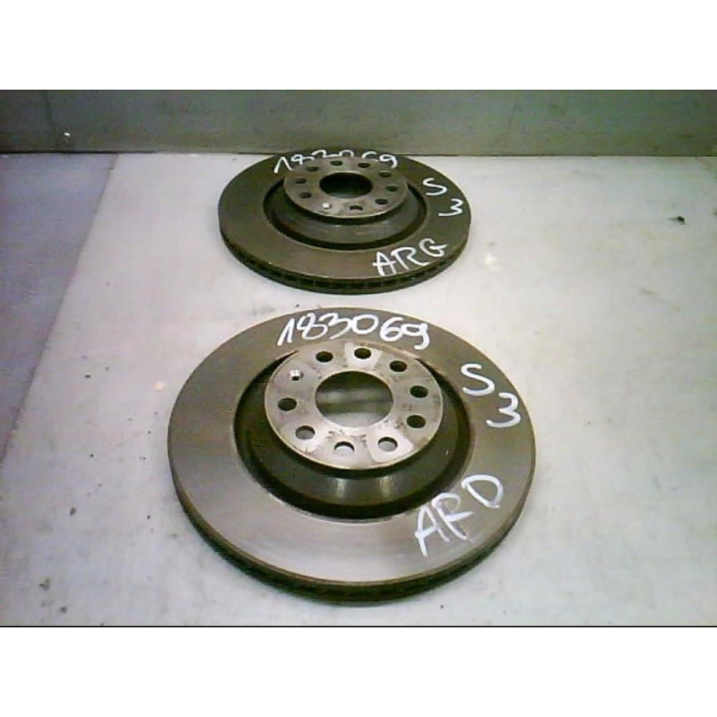 Paire de disques arriere (freinage) AUDI A3 2