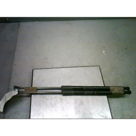 Verin de coffre TOYOTA VERSO