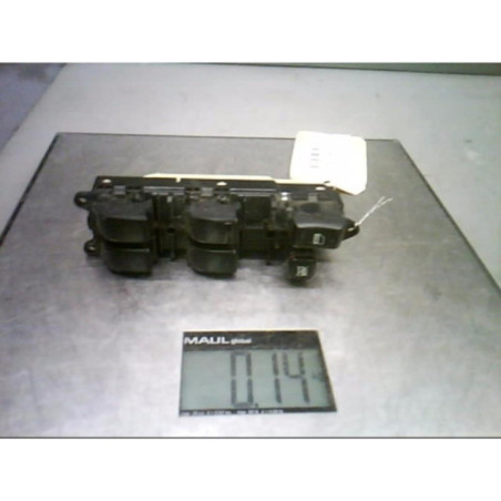 Interrupteur de leve vitre avant gauche TOYOTA COROLLA VERSO 1 Photo n°1