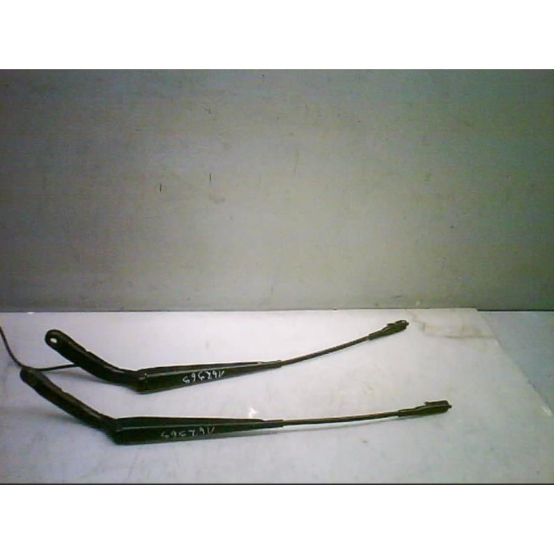 Bras essuie glace avant MERCEDES SPRINTER 2