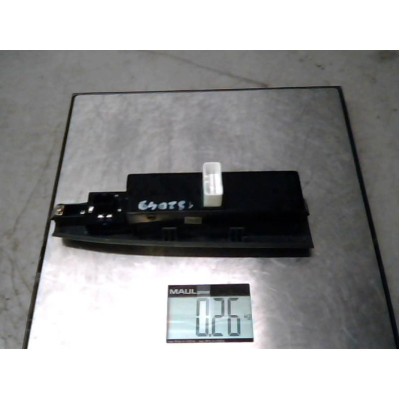 Interrupteur de leve vitre avant gauche KIA CERATO