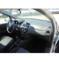 Anti brouillard arriere gauche FIAT PUNTO EVO 3 Photo n°7