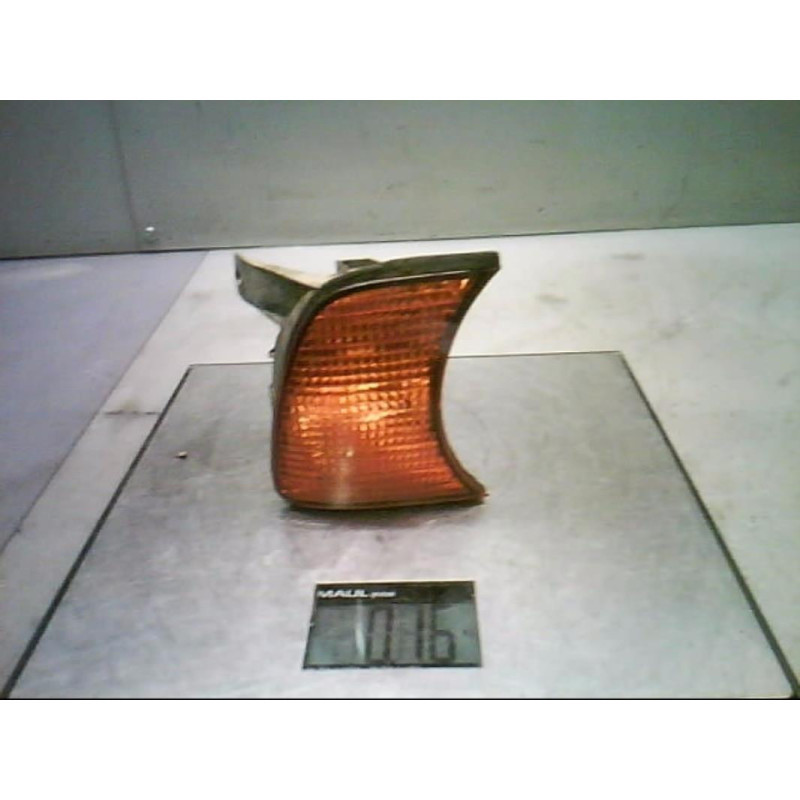 Optique avant secondaire droit (feux)(clignotant) BMW SERIE 5 E34