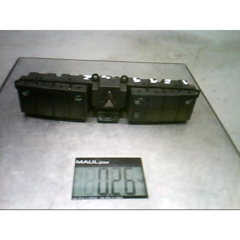 Bouton de warning MERCEDES CLASSE C 203