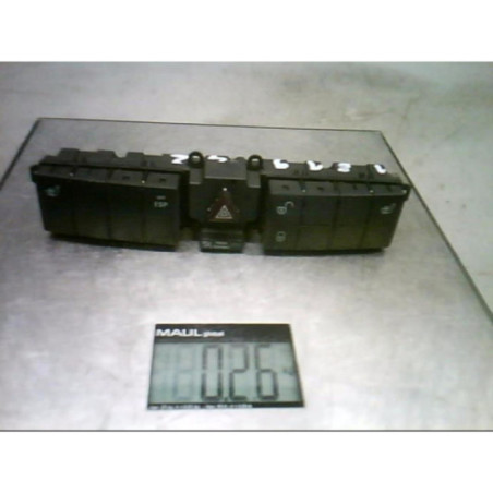 Bouton de warning MERCEDES CLASSE C 203 Photo n°1