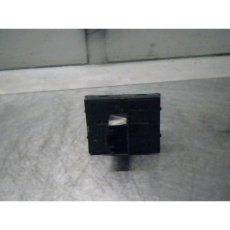 Interrupteur de leve vitre avant gauche VOLKSWAGEN SCIROCCO 3