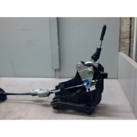 Levier de vitesses PEUGEOT 3008 1