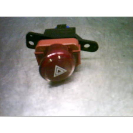 Bouton de warning HONDA CIVIC 8 Photo n°1