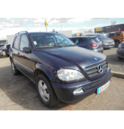 Verin de coffre MERCEDES CLASSE M 163 Photo n°3