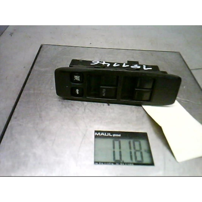 Interrupteur de leve vitre avant gauche NISSAN PRIMERA 4