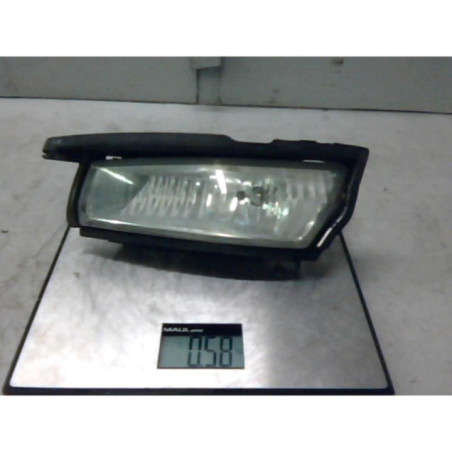 Anti brouillard gauche (feux) TOYOTA AVENSIS VERSO Photo n°1