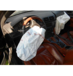 Compresseur clim BMW SERIE 5 E39 Photo n°9