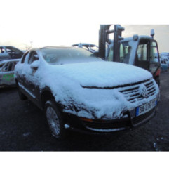 Feu arriere secondaire droit (feux) VOLKSWAGEN PASSAT 5 Photo n°3