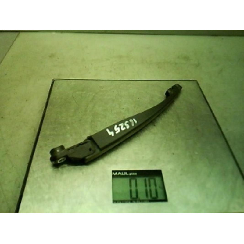 Bras essuie glace arriere PEUGEOT 208 1